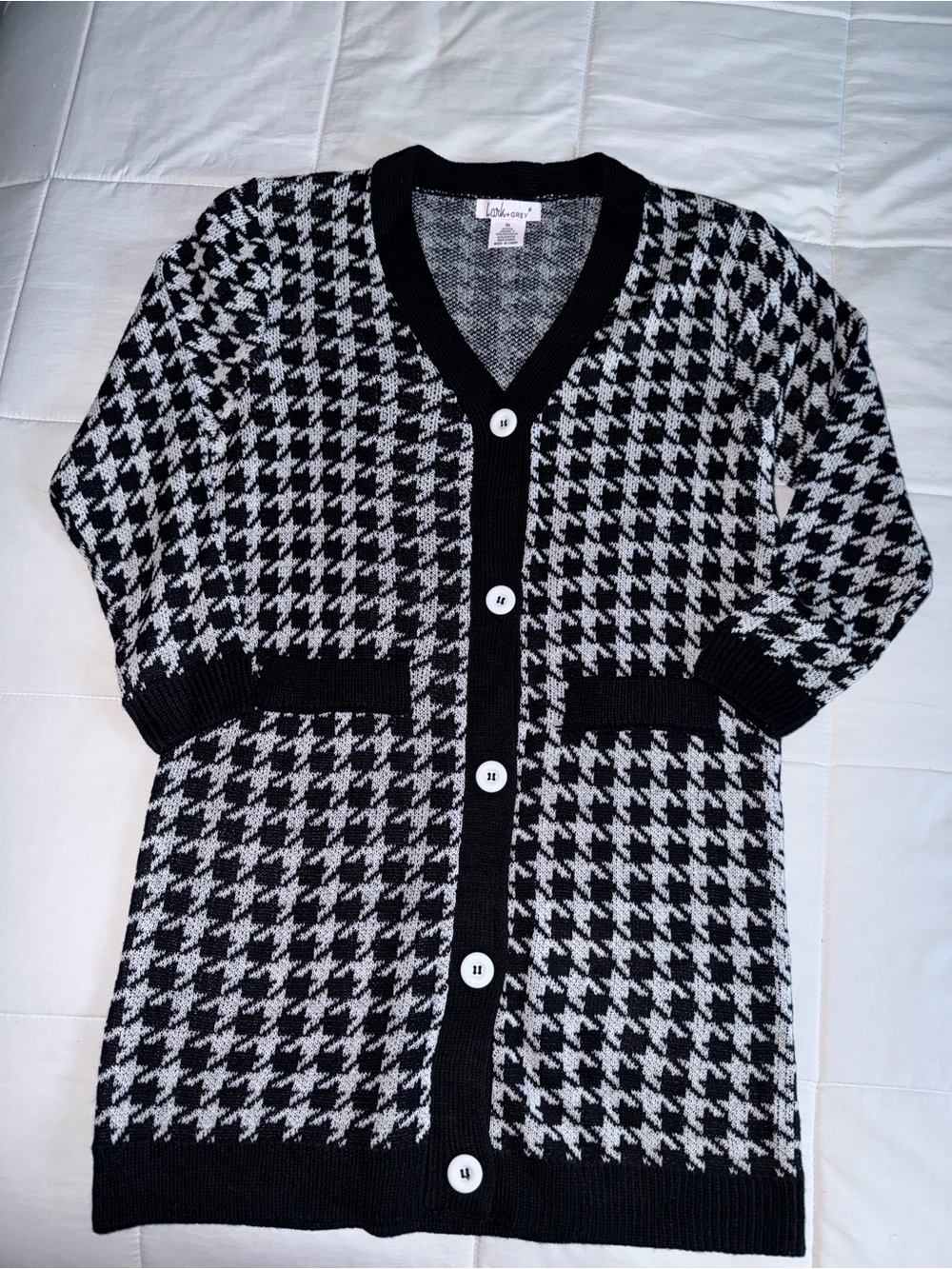 Women’s Black and White Houndstooth Long Cardigan Sweater - 1X